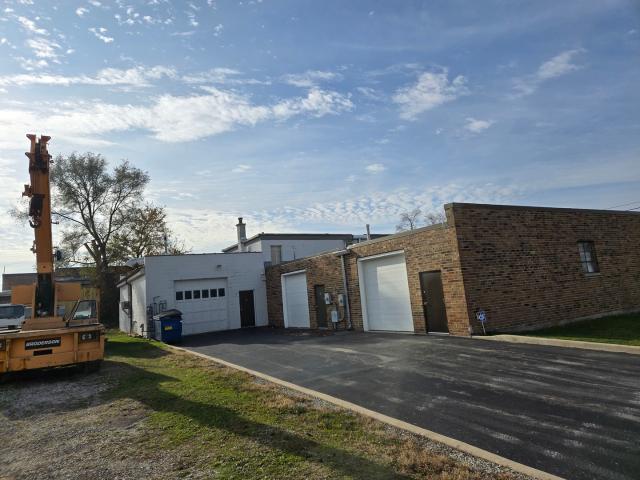 Commercial for sale in Addison
