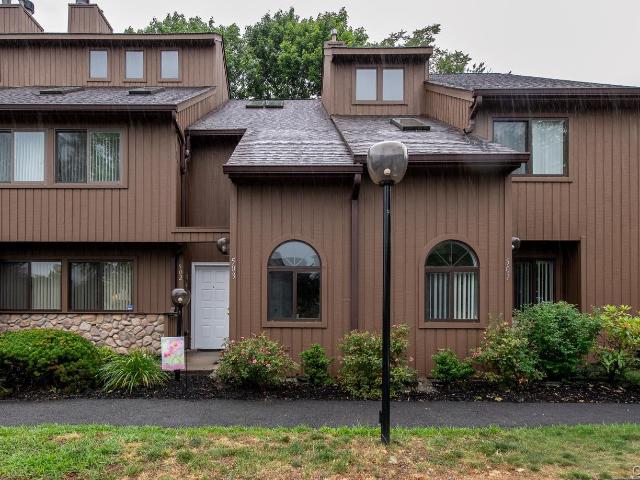 Condo for sale in Poughkeepsie, New York