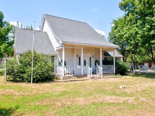 House for sale in Tioga, Texas