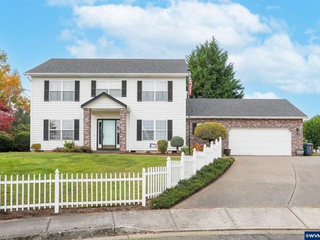 House for sale in Sublimity, Oregon