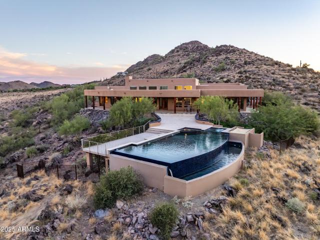 House for sale in Cave Creek, Arizona