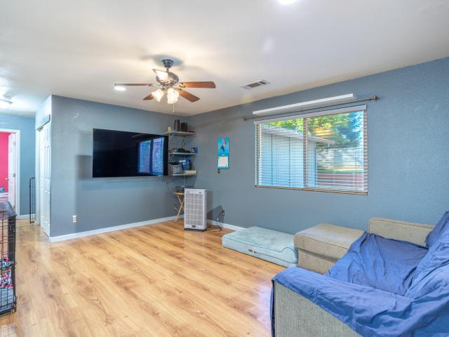 House for sale in Shasta, California