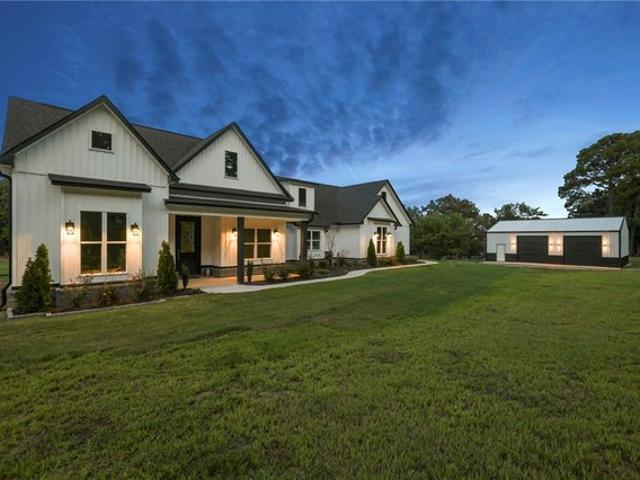 House for sale in Ark