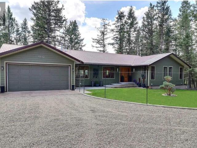 House for sale in 108 Mile Ranch, British Columbia