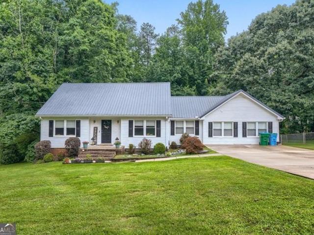 House for sale in Lilburn, Georgia