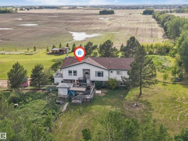 House for sale in Alberta