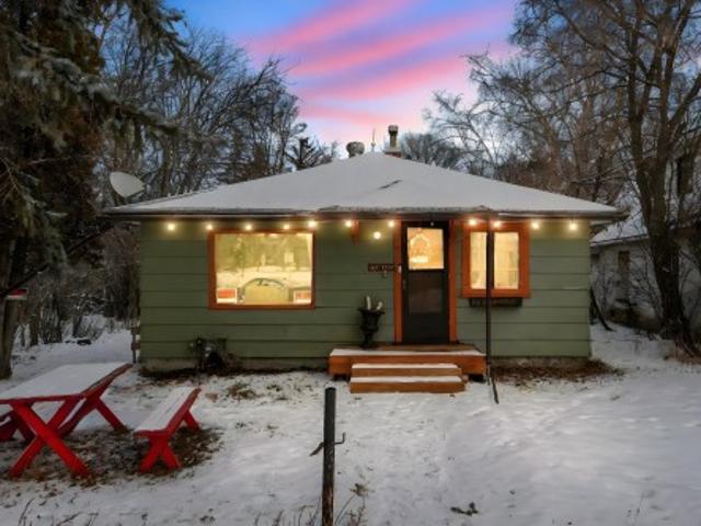 House for sale in Sylvan Lake, Alberta