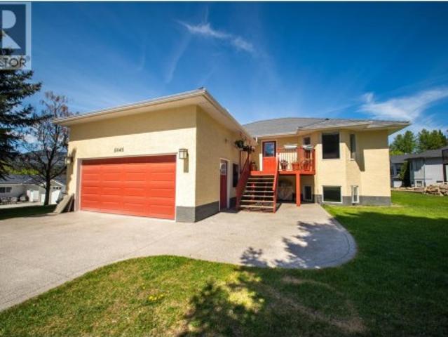 House for sale in Fairmont Hot Springs, British Columbia