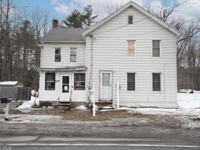 House for sale in Saratoga, New York