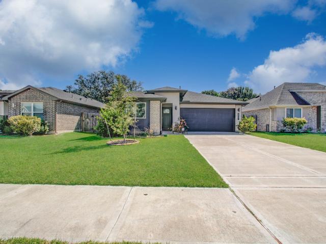 House for sale in Arcola, Texas