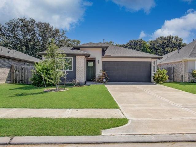 House for sale in Arcola, Texas