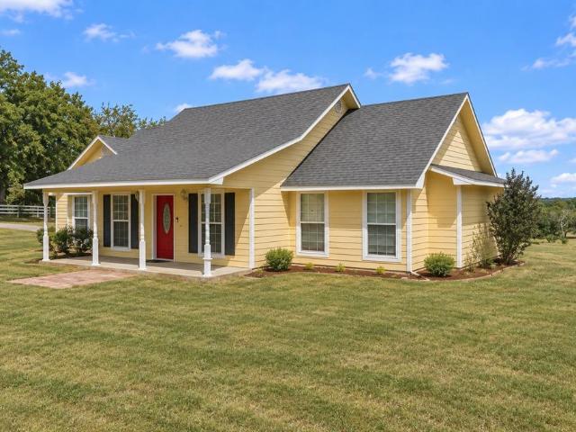 House for sale in Davis, Murray County