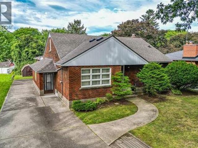 House for sale in Niagara, Ontario