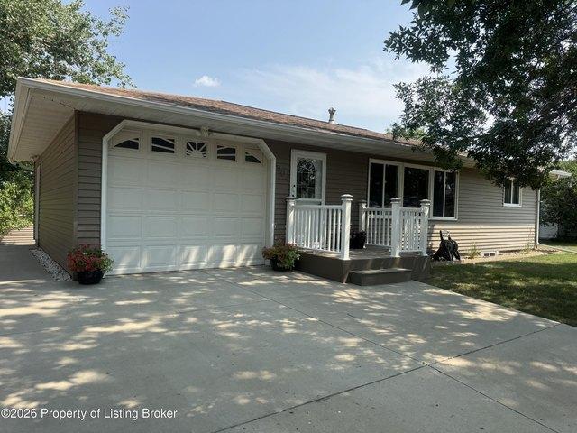 House for sale in Watford City, North Dakota