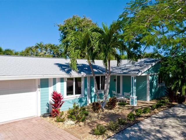 House for sale in Holmes Beach, Florida