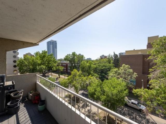 Condo for sale in Wedgewood, Alberta
