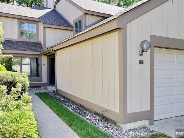 Townhouse for sale in Wyckoff, New Jersey