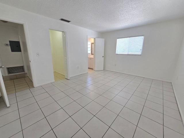 Apartment for rent in Venice, Florida