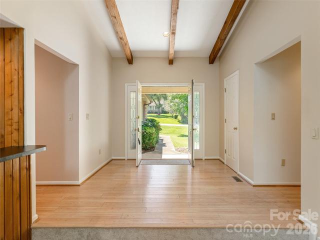 House for sale in Hendersonville, North Carolina
