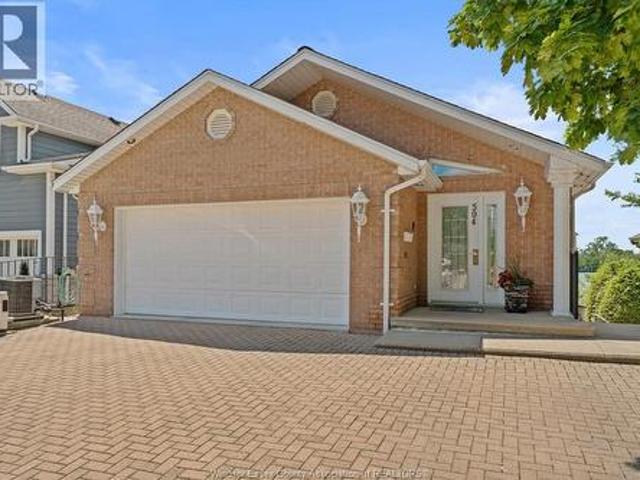 House for sale in Amherstburg, Ontario