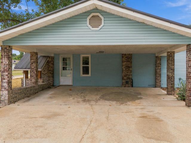 House for sale in Mountain View, Howell County