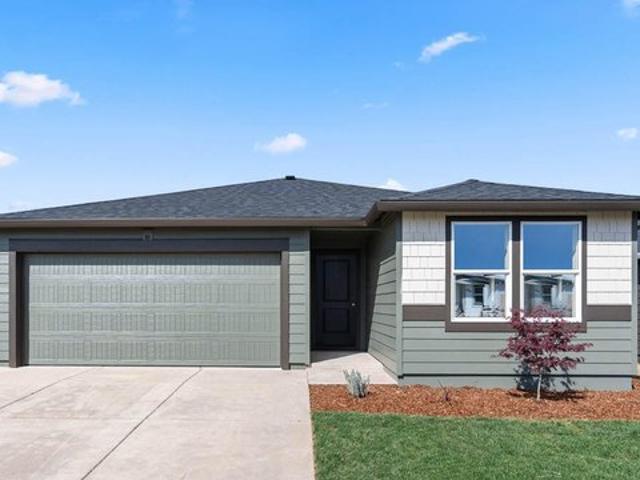 House for sale in Oregonia