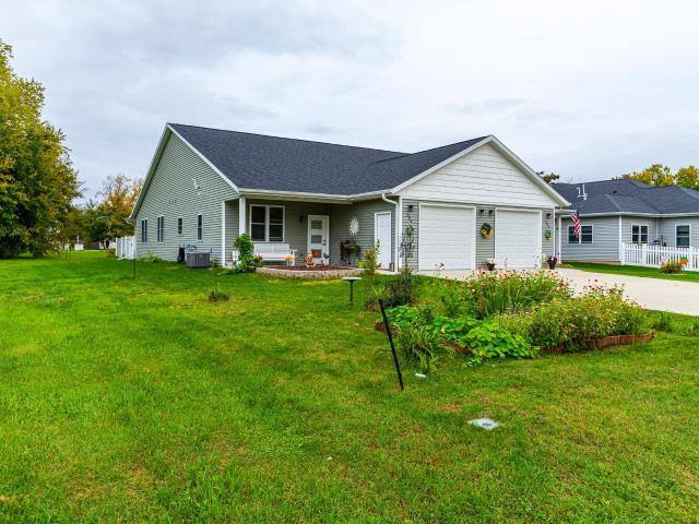 Condo for sale in Brodhead, Green County