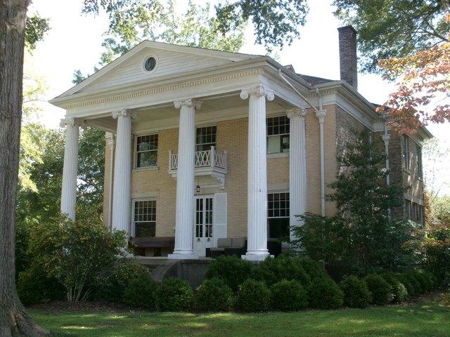House for sale in Mayfield, Kentucky