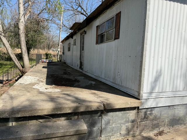 House for sale in Stone, Missouri