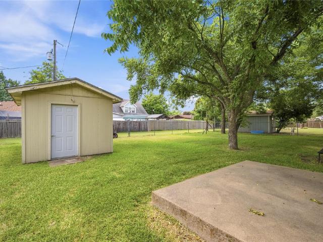 House for sale in Whitney, Texas
