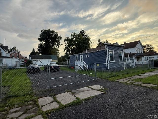 House for sale in City of Utica, Oneida County