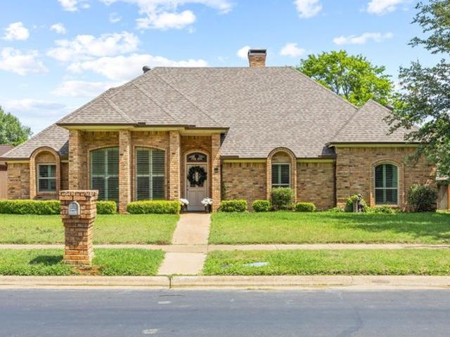 House for sale in Hurst, Texas