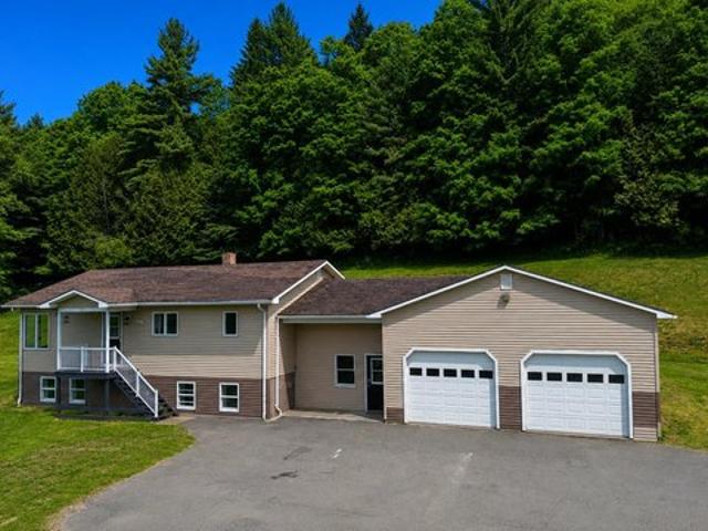 House for sale in Derby, Vermont