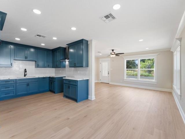 House for sale in El Campo, Wharton County
