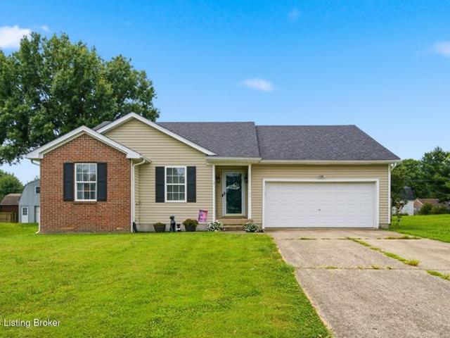 House for sale in Simpsonville, Kentucky