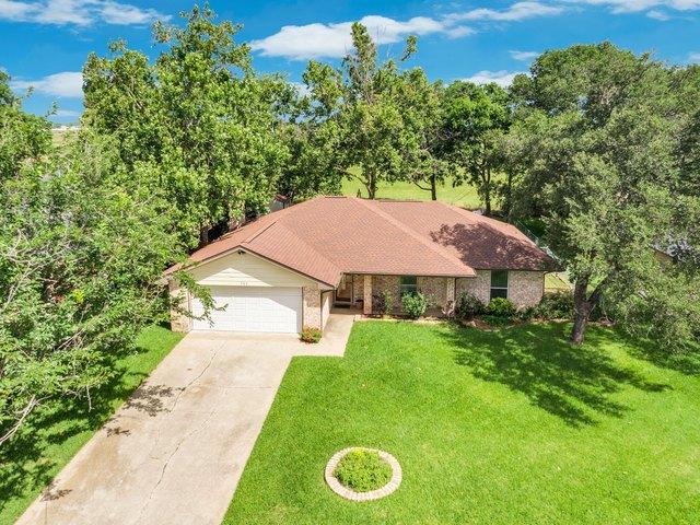 House for sale in Ellis, Texas