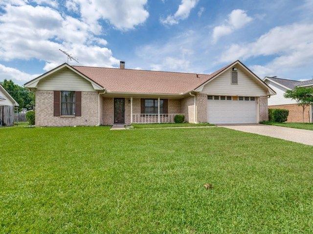 House for sale in Navarro, Texas