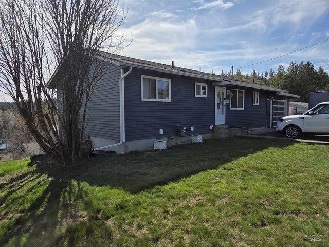 House for sale in Troy, Idaho