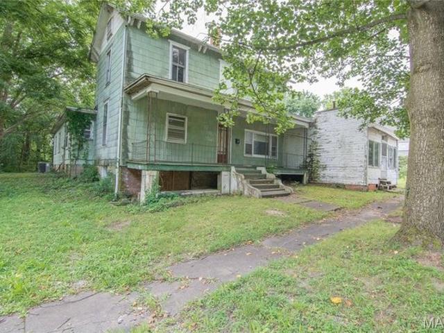 House for sale in Vandalia, Illinois