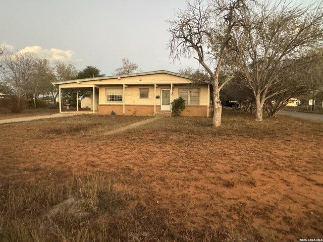 House for sale in Pearsall, Texas