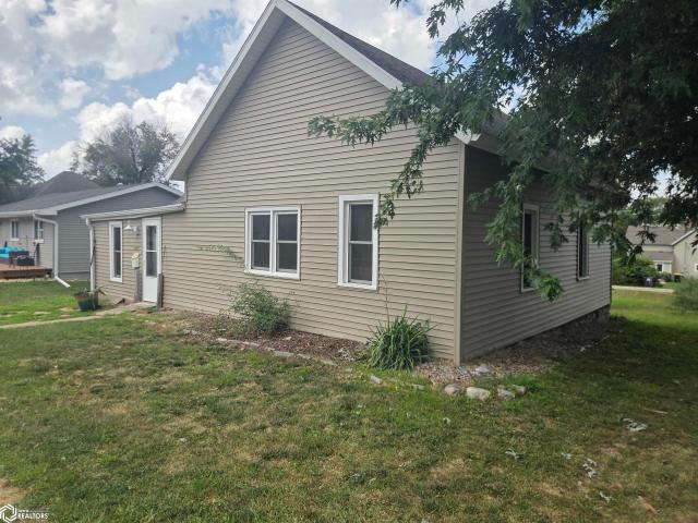 House for sale in Creston, Iowa