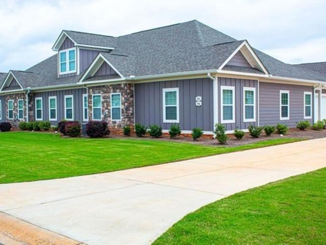 House for sale in Kathleen, Georgia