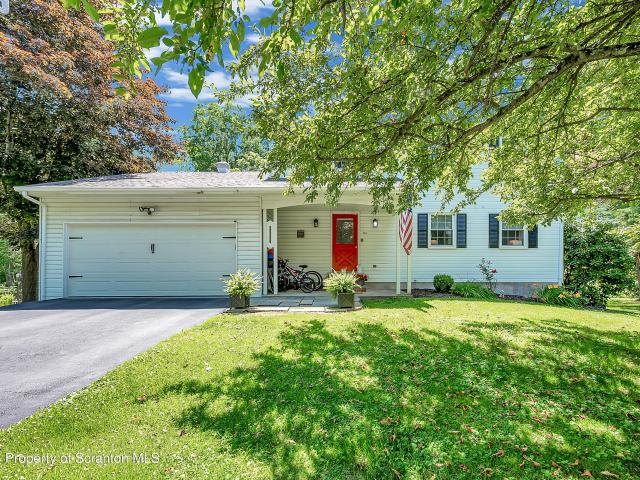 House for sale in Chinchilla, Pennsylvania