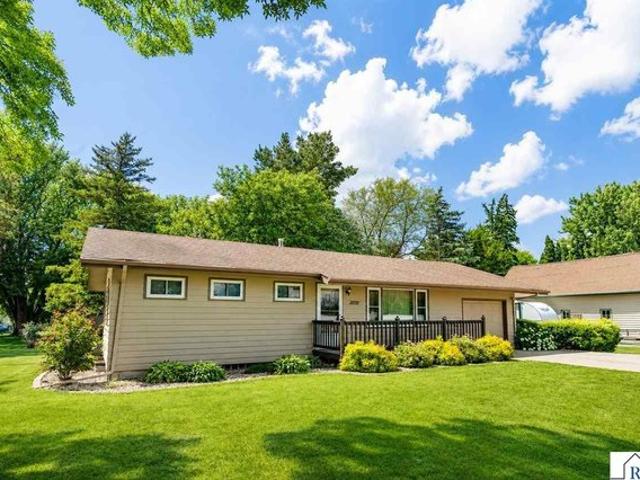 House for sale in Eagle Lake, Minnesota