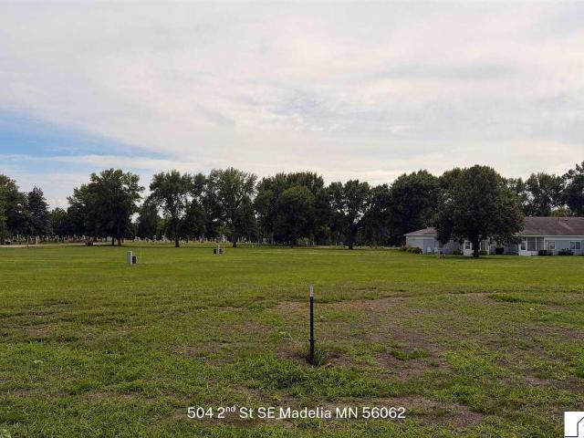 Land for sale in Madelia, Minnesota