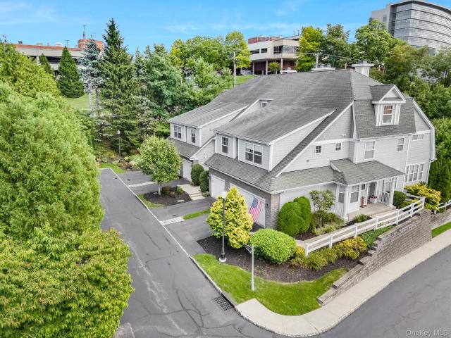 Condo for sale in Poughkeepsie, New York