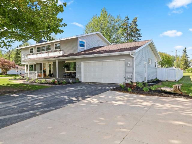 House for sale in Tigerton, Wisconsin