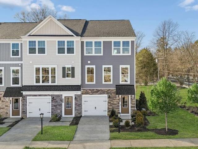Townhouse for sale in Virginia