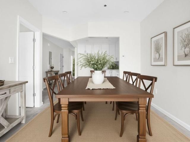 House for sale in The Bronx, Arverne