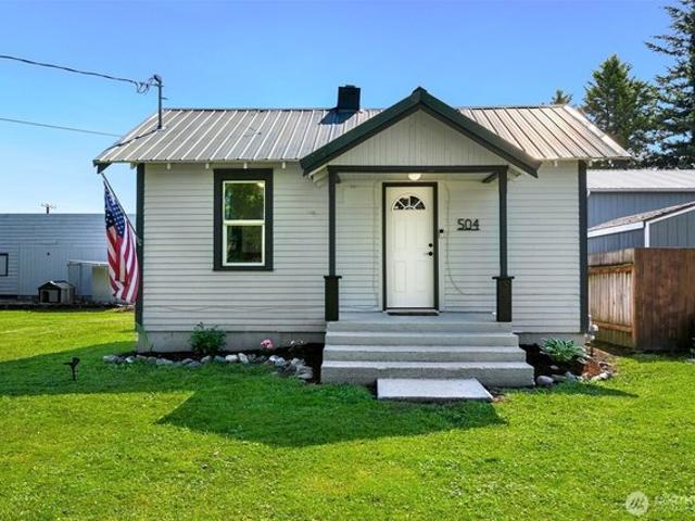 House for sale in Nooksack, Washington